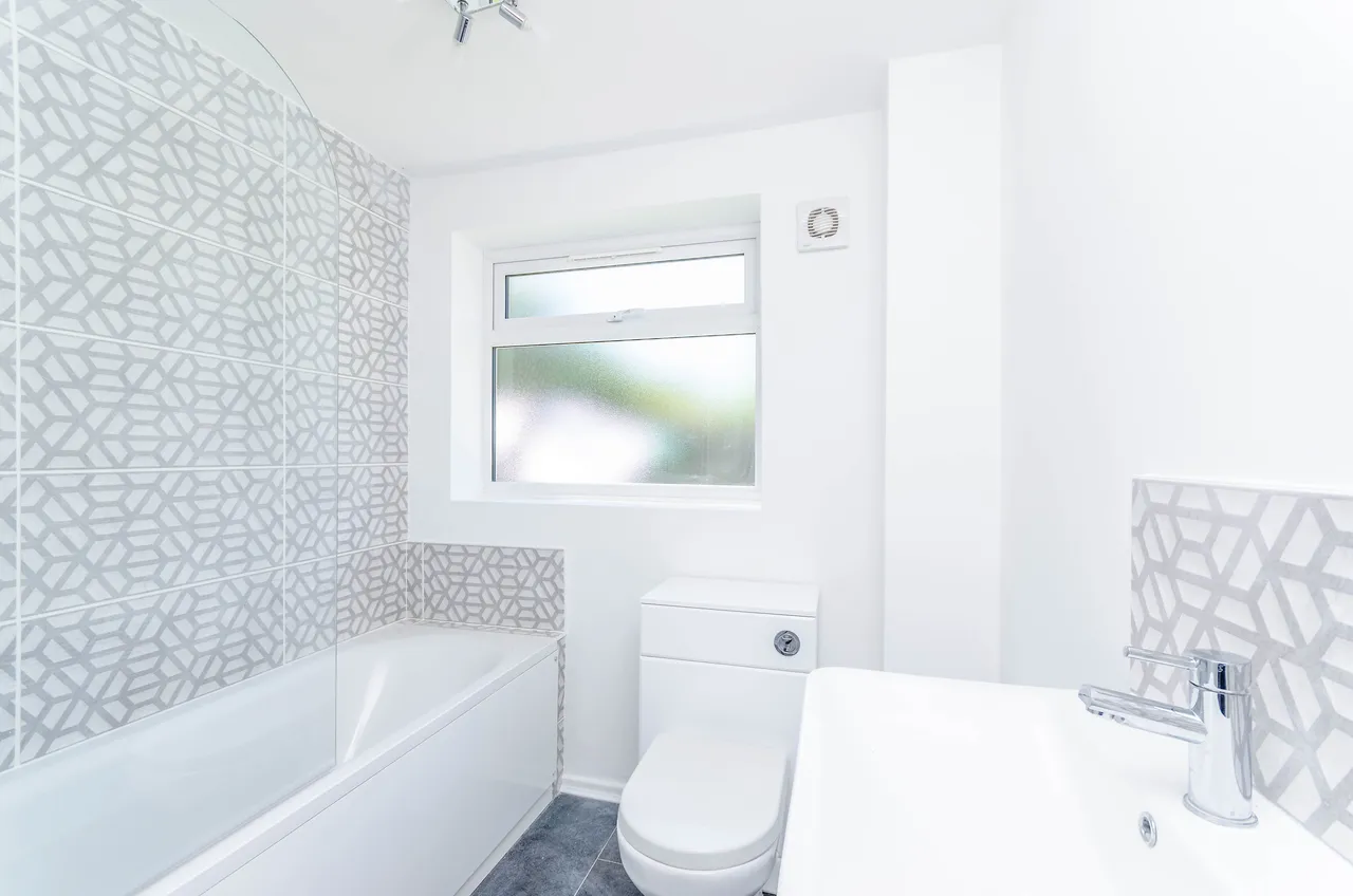 Northolt, UB5, photo 5