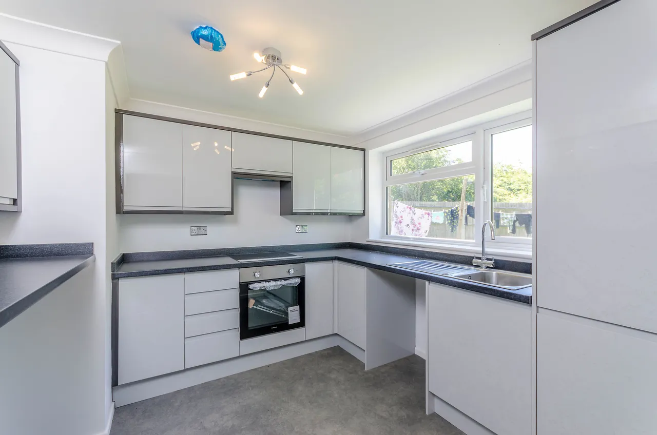 Northolt, UB5, photo 3