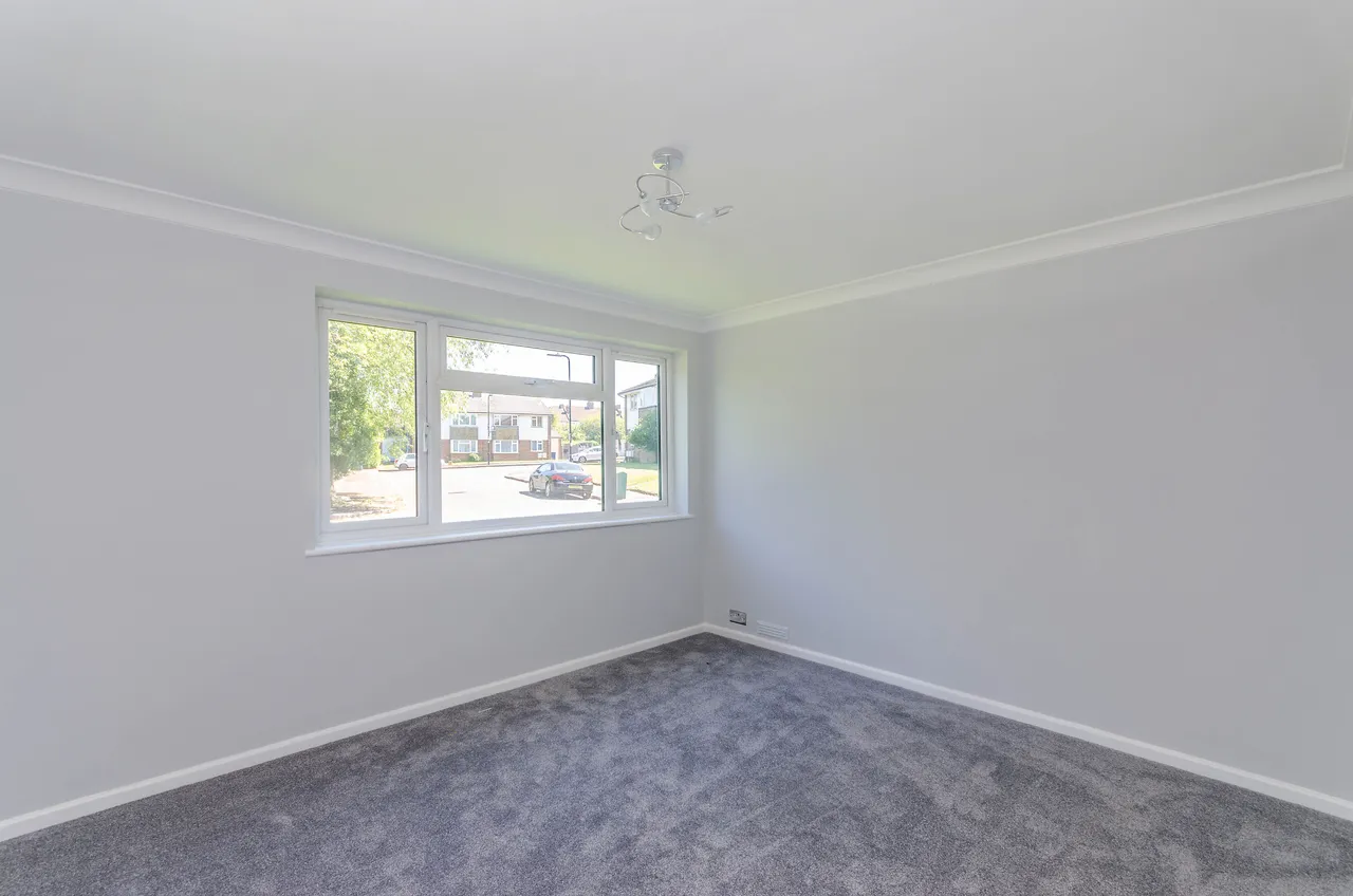 Northolt, UB5, photo 4