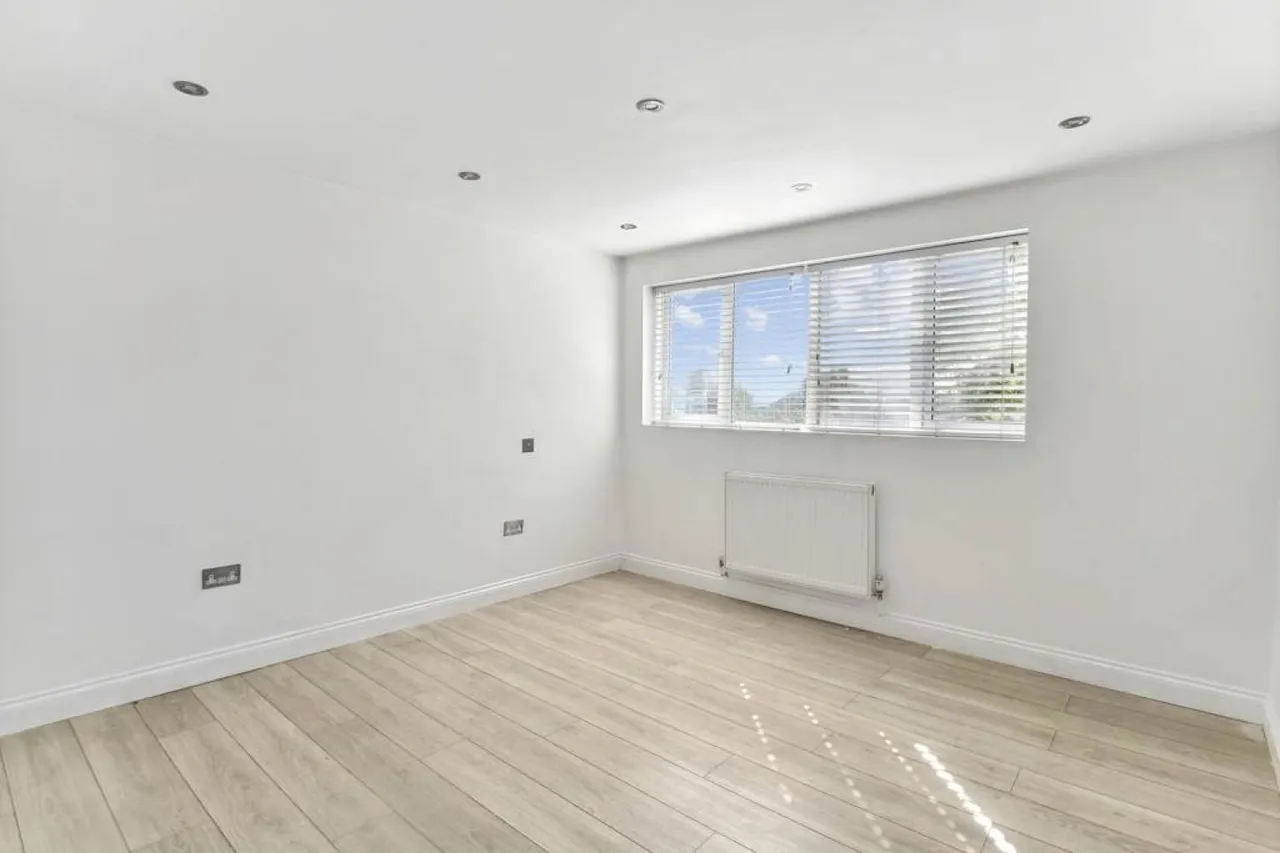 Cypress Road, South Norwood, SE25, photo 5