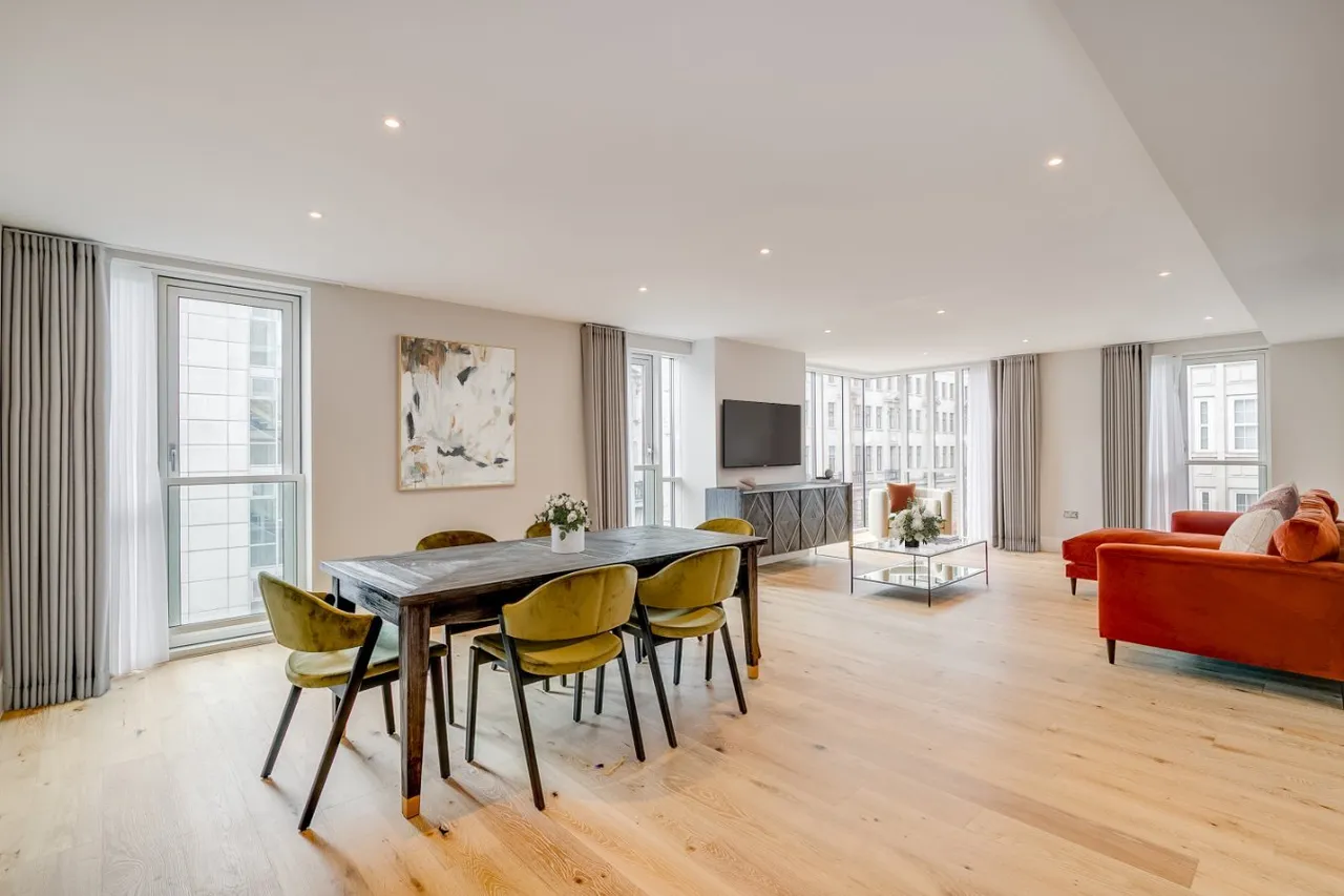 3 bed property to rent — 31, 219 Baker, Baker Street, Regent's Park, NW1 6XE
