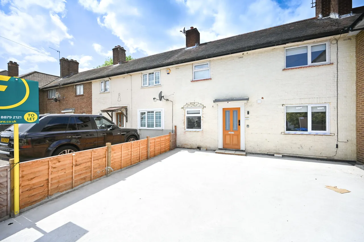 Studio 2, 71 Addison Gardens, Surbiton, photo 4