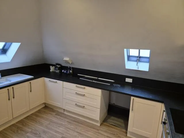 The Broadway, Thatcham, RG19, photo 10