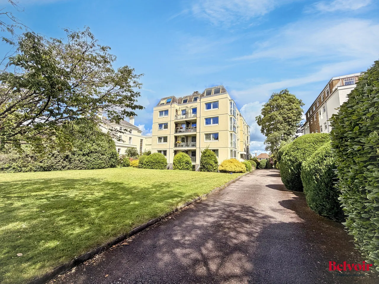 2 bed flat for sale — Pittville Circus Road, Cheltenham, GL52