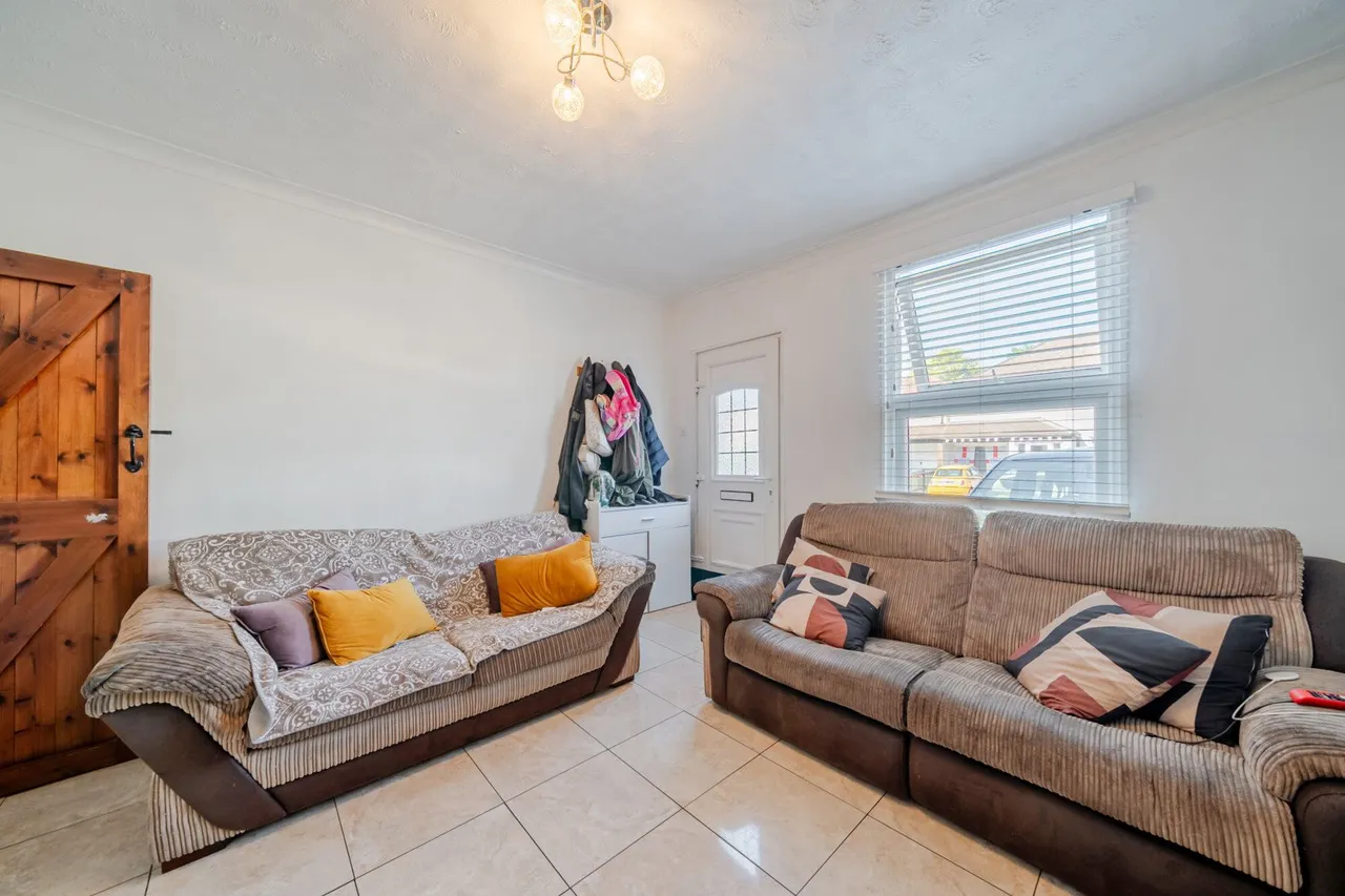 Erith Road, DA7, photo 3