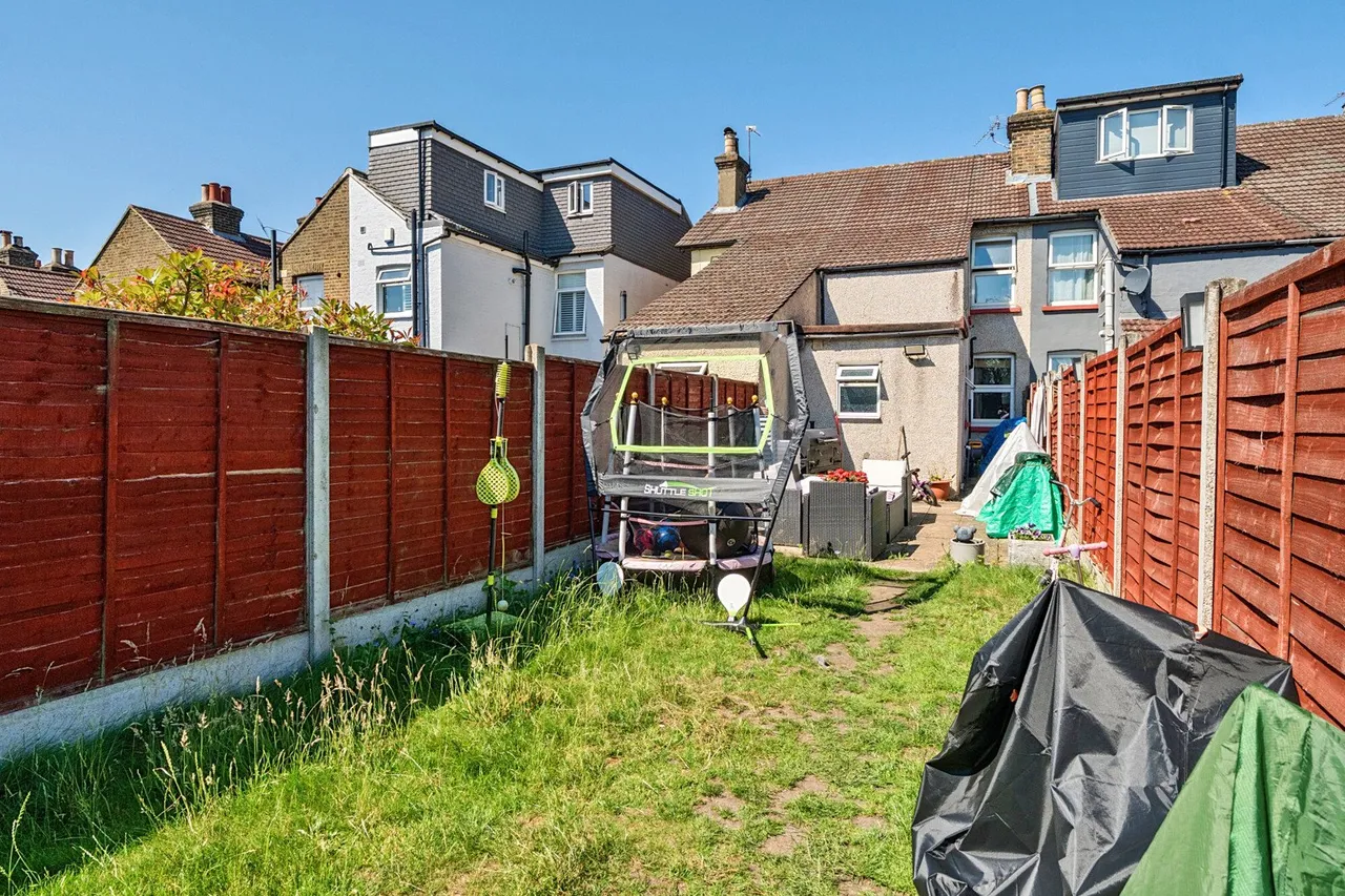 Erith Road, DA7, photo 11