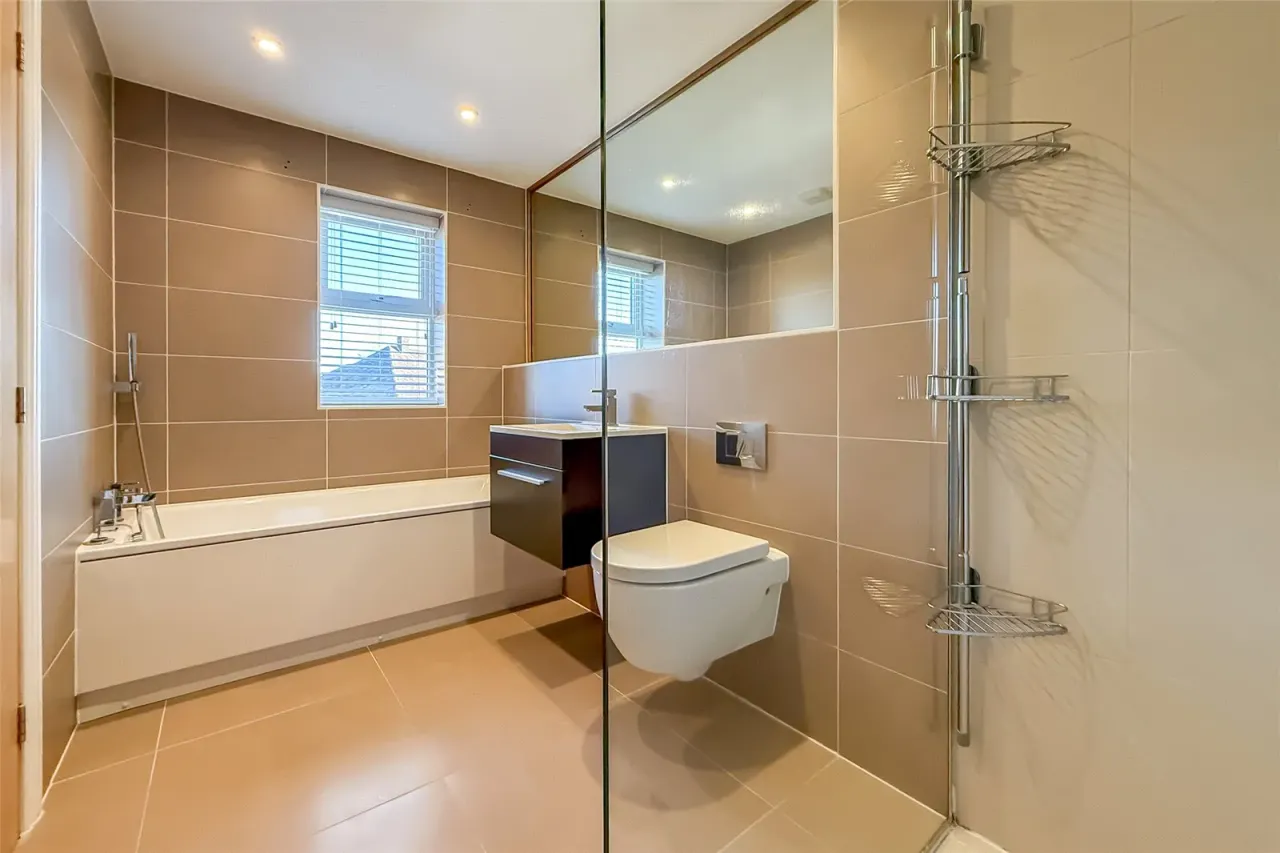 Green Lawns Close, Harpenden, Hertfordshire, AL5 3QD, photo 7