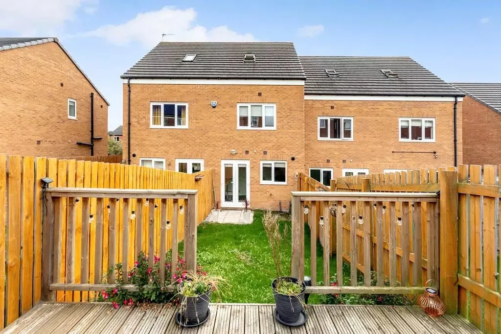 Leeds, LS14, photo 16