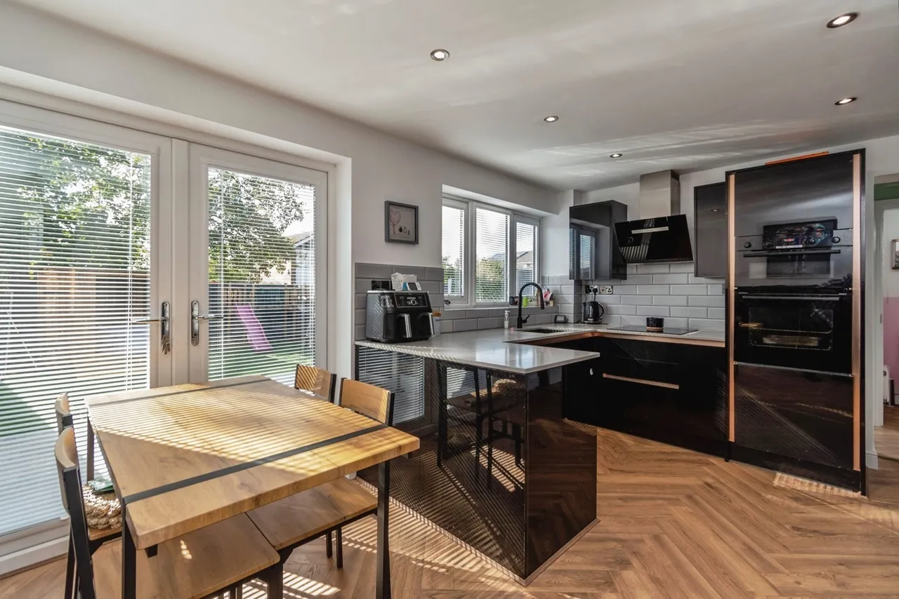 Langholm Drive, Heath Hayes, WS12, photo 3