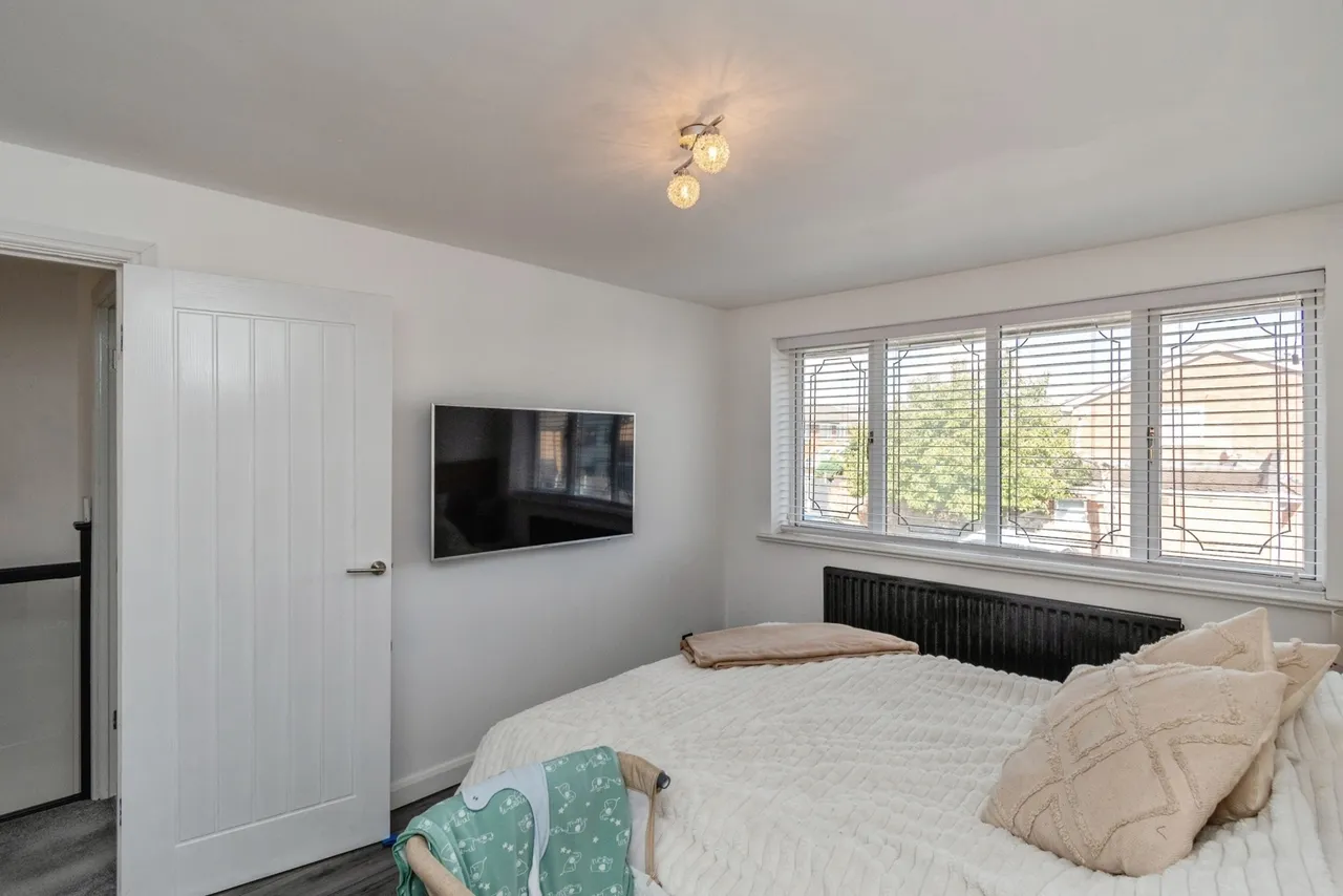 Langholm Drive, Heath Hayes, WS12, photo 10