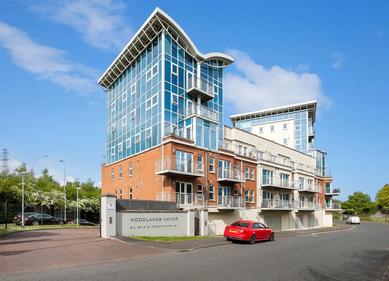 2 bed flat to rent, Stockmans Way, Belfast, BT9