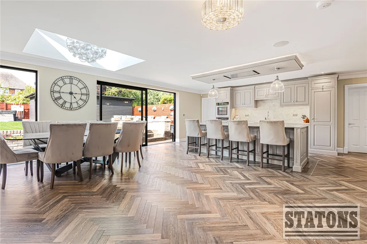The Grove, Brookmans Park, Hertfordshire, AL9 7RL, photo 6