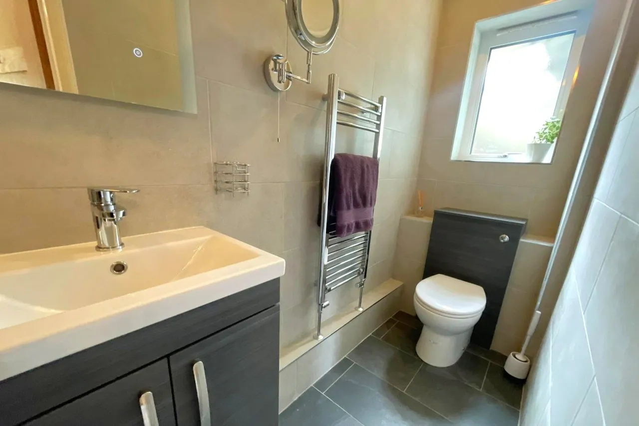 Cuthbert Road, Ash Vale, Surrey, GU12 5ES, photo 21