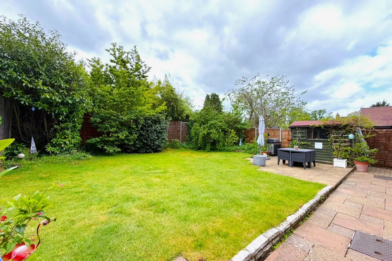 Cuthbert Road, Ash Vale, Surrey, GU12 5ES, photo 16