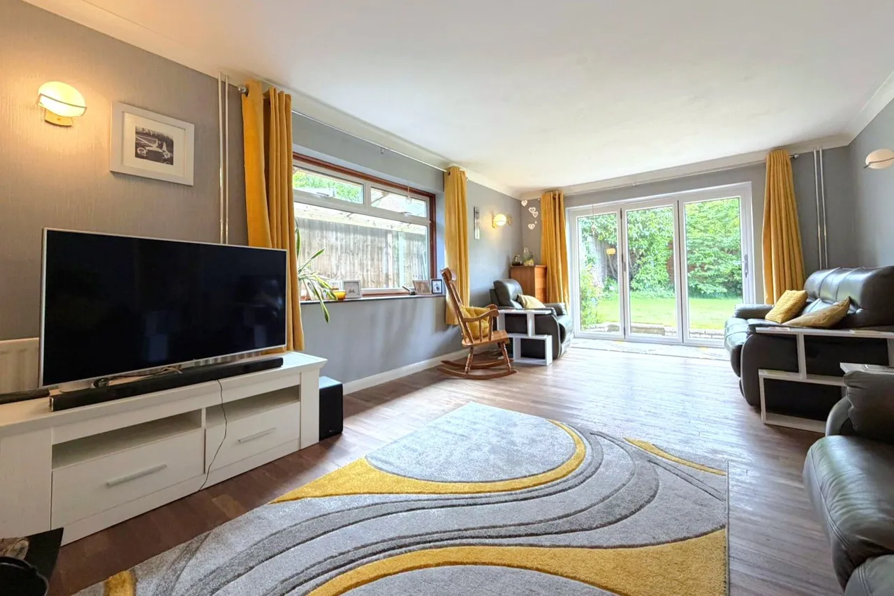 Cuthbert Road, Ash Vale, Surrey, GU12 5ES, photo 18