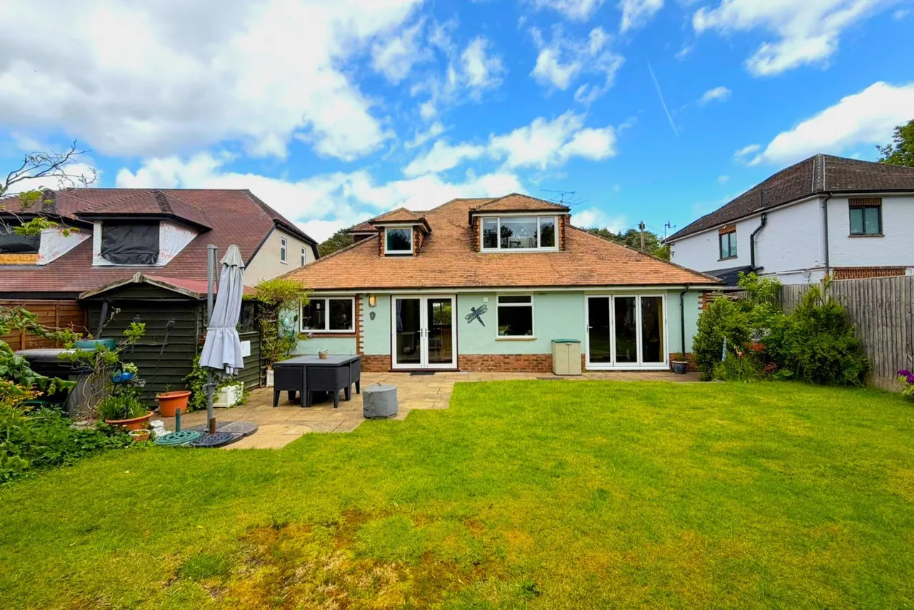 Cuthbert Road, Ash Vale, Surrey, GU12 5ES, photo 4