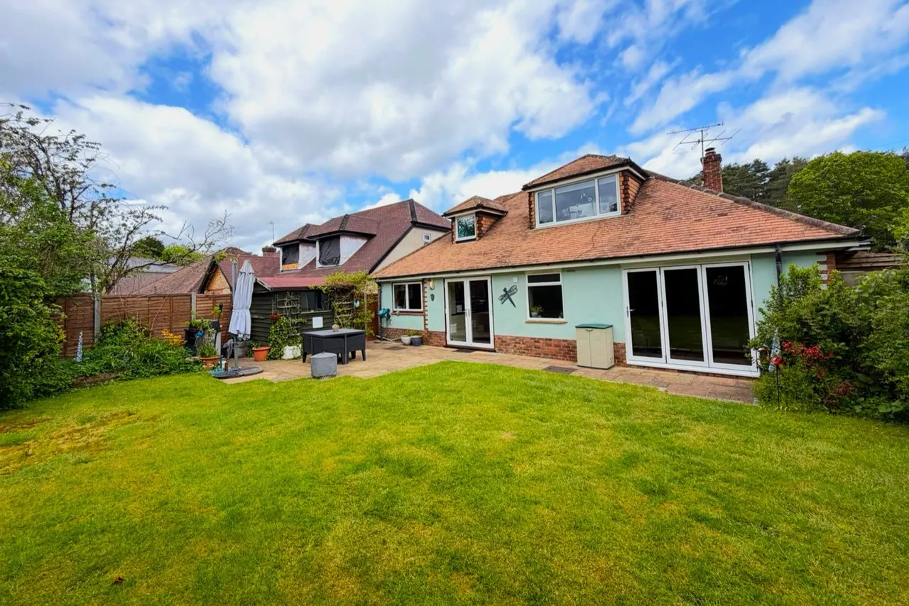 Cuthbert Road, Ash Vale, Surrey, GU12 5ES, photo 15