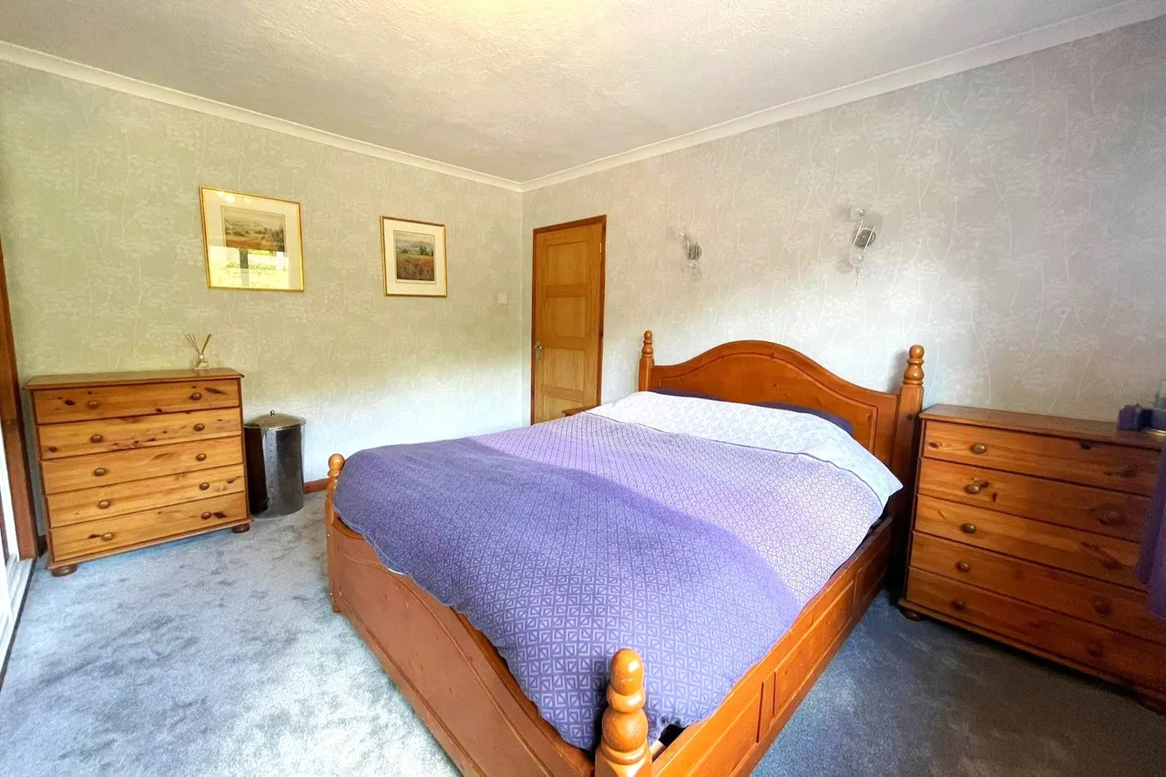 Cuthbert Road, Ash Vale, Surrey, GU12 5ES, photo 22