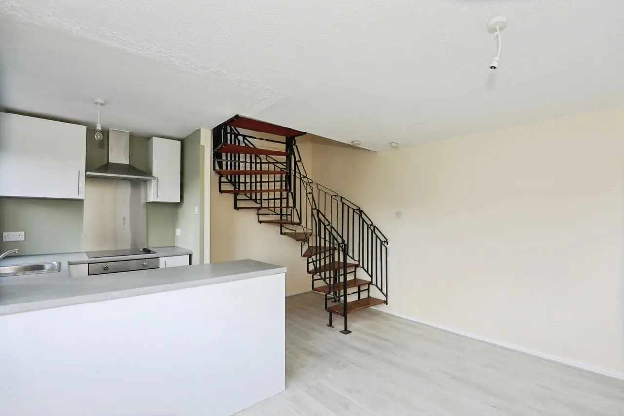 Stuart Close, Winsford, Cheshire, CW7, photo 5