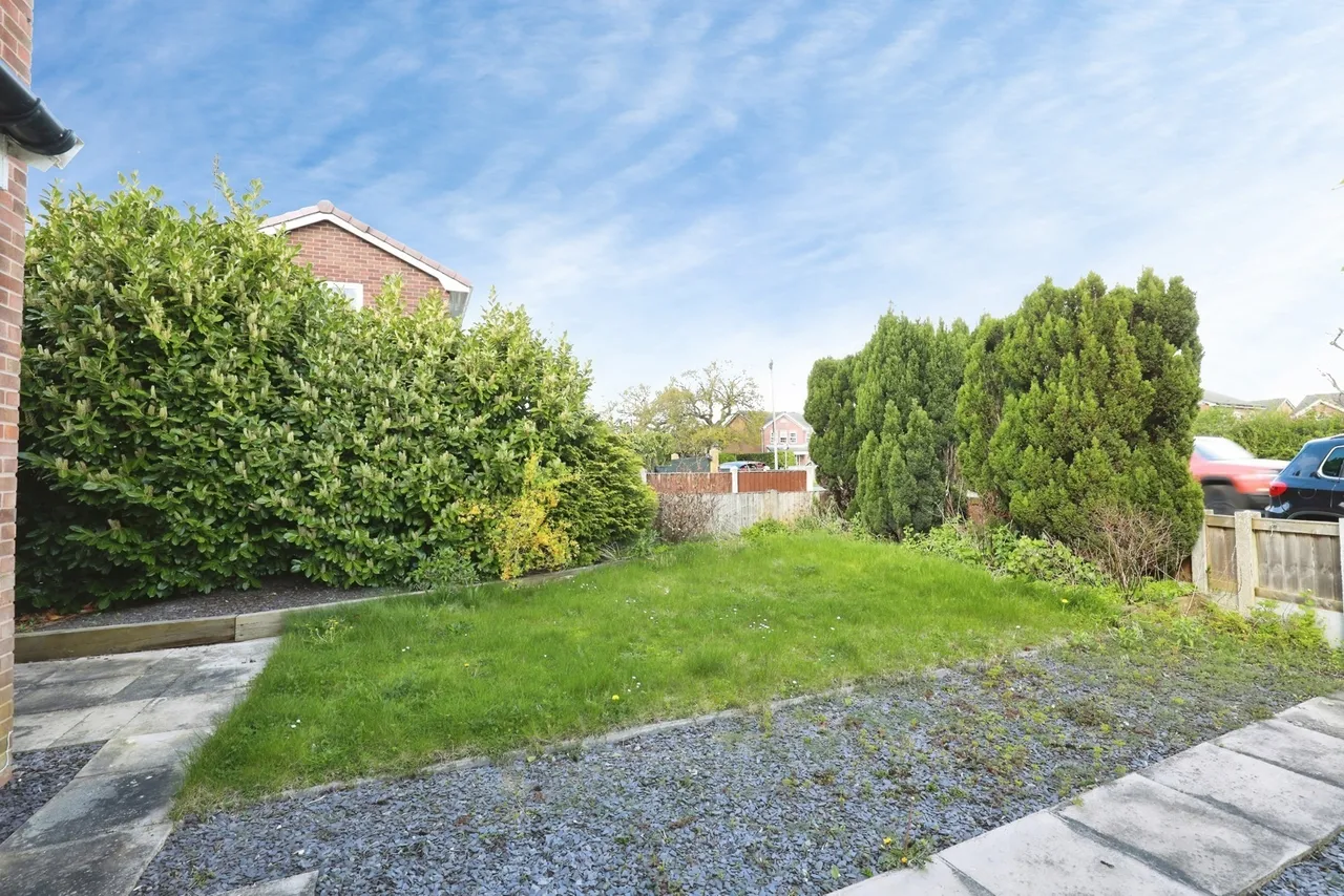 Stuart Close, Winsford, Cheshire, CW7, photo 3