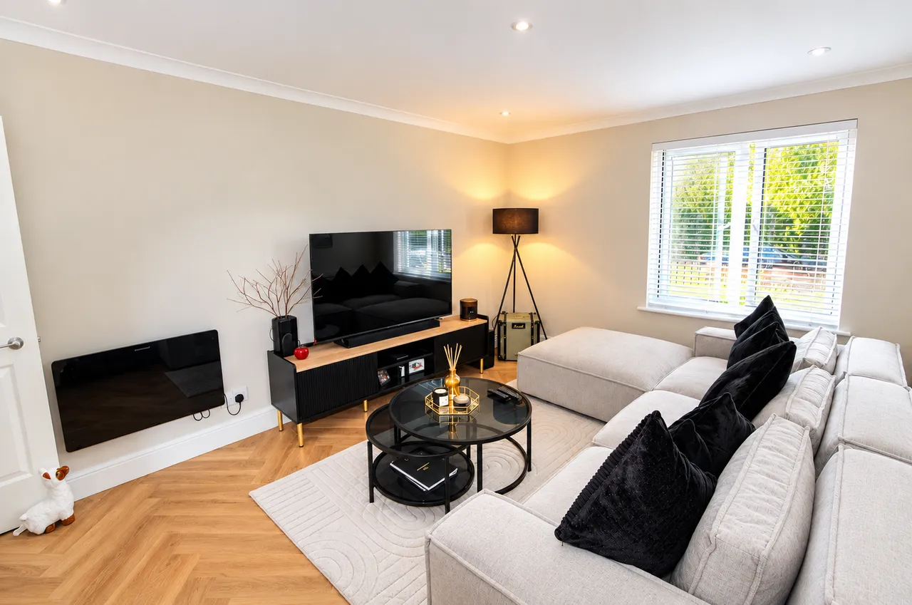 Railway Terrace, Kings Langley, WD4, photo 3