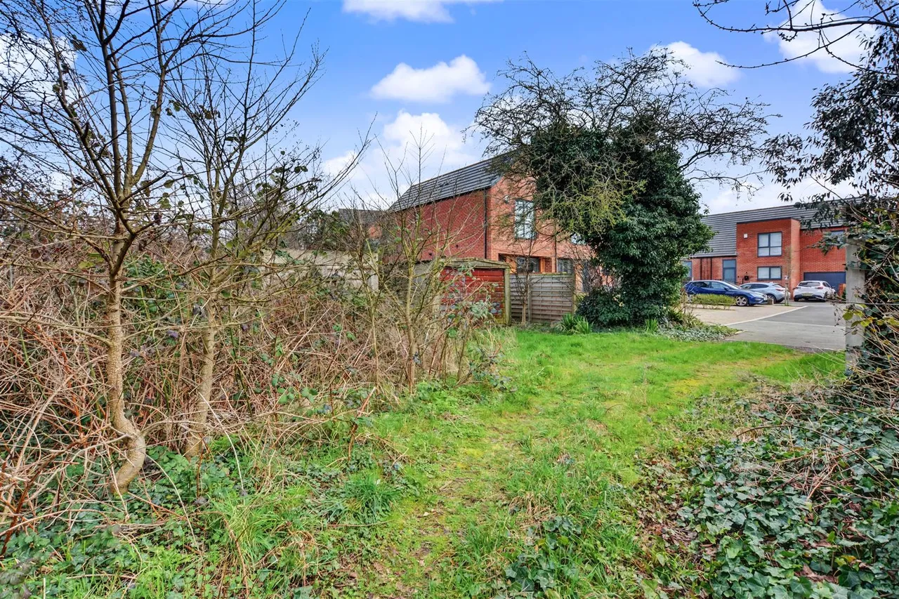 Ruddington Lane, Nottingham, NG11, photo 7