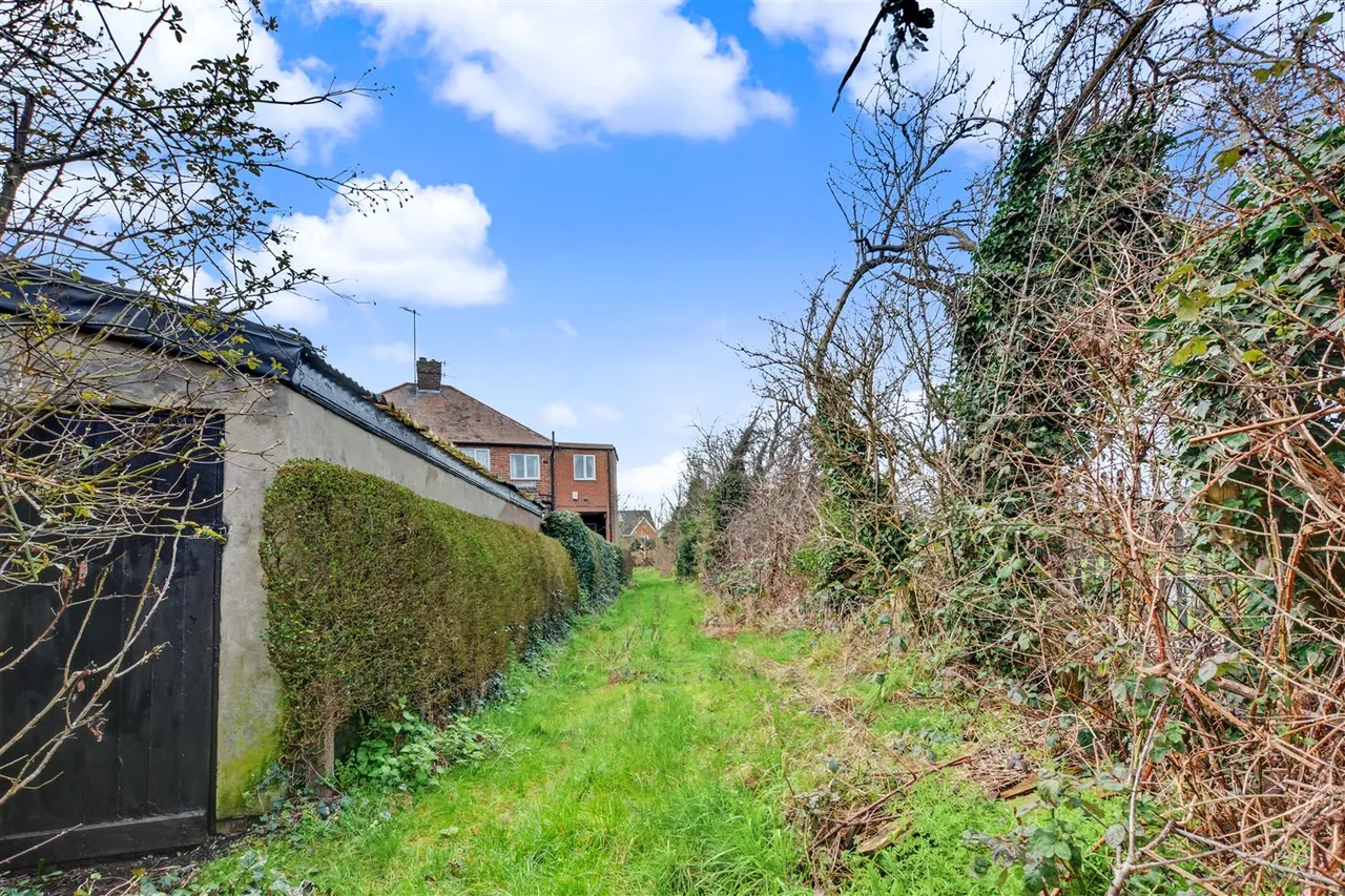 Ruddington Lane, Nottingham, NG11, photo 6