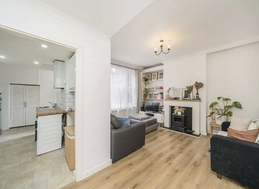 Barons Court Road, Barons Court, W14, photo 4