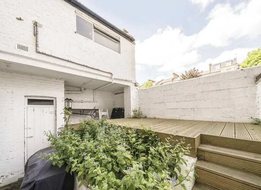 Barons Court Road, Barons Court, W14, photo 6