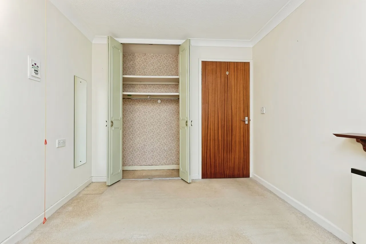 Knotts Lane, Canterbury, Kent, CT1, photo 25