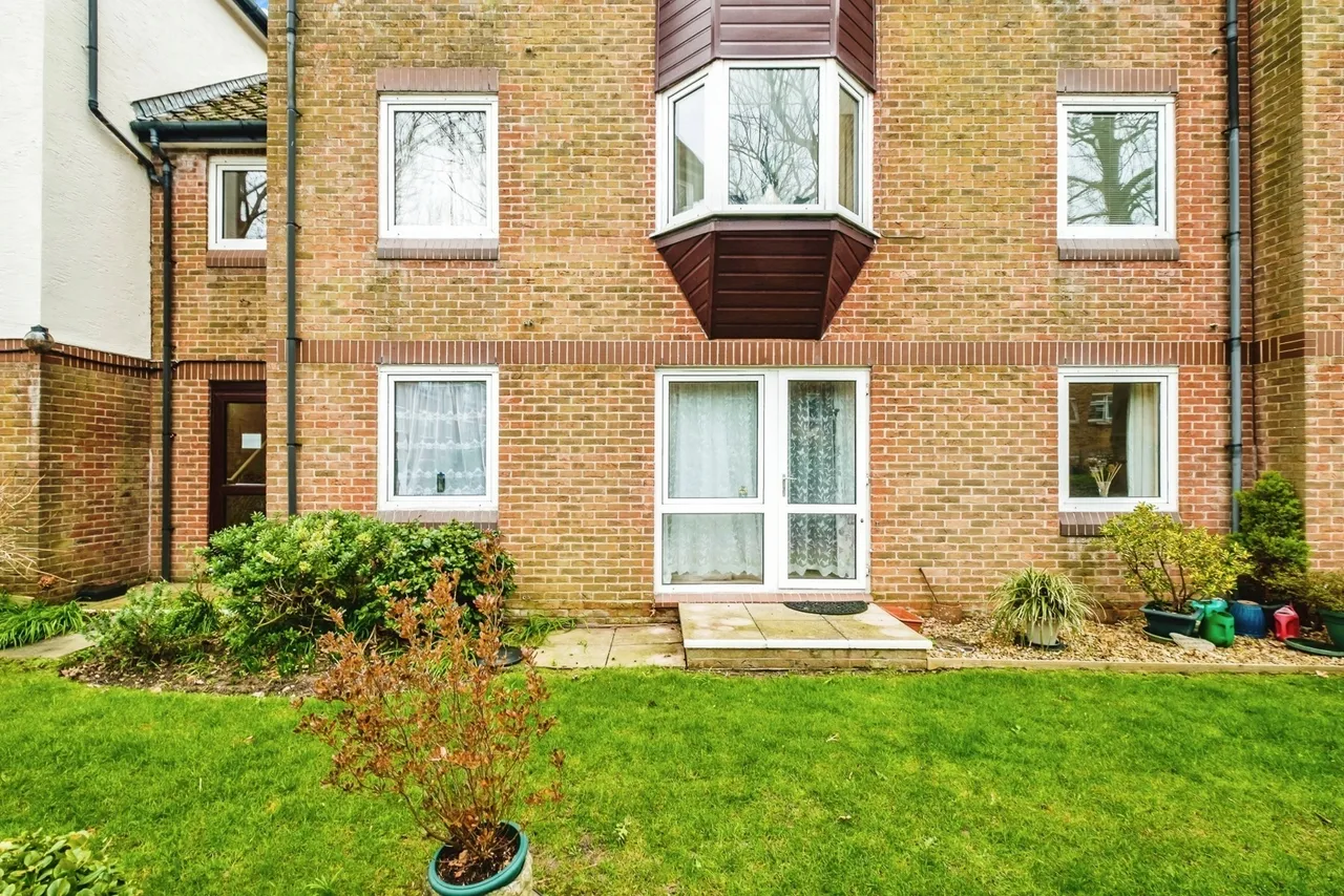 1 bed flat for sale, Swiss Gardens, Shoreham-by-Sea, BN43