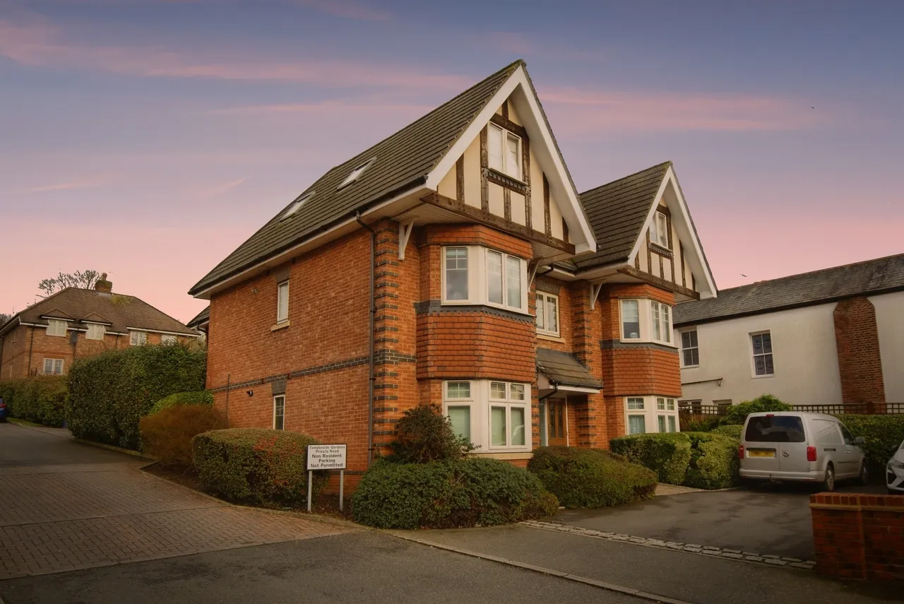 Templeside Gardens, High Wycombe, HP12, photo 13