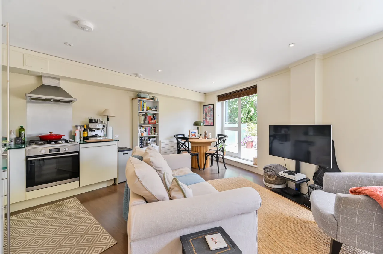 12 Percy Laurie House, 217 Upper Richmond Road, London, photo 3