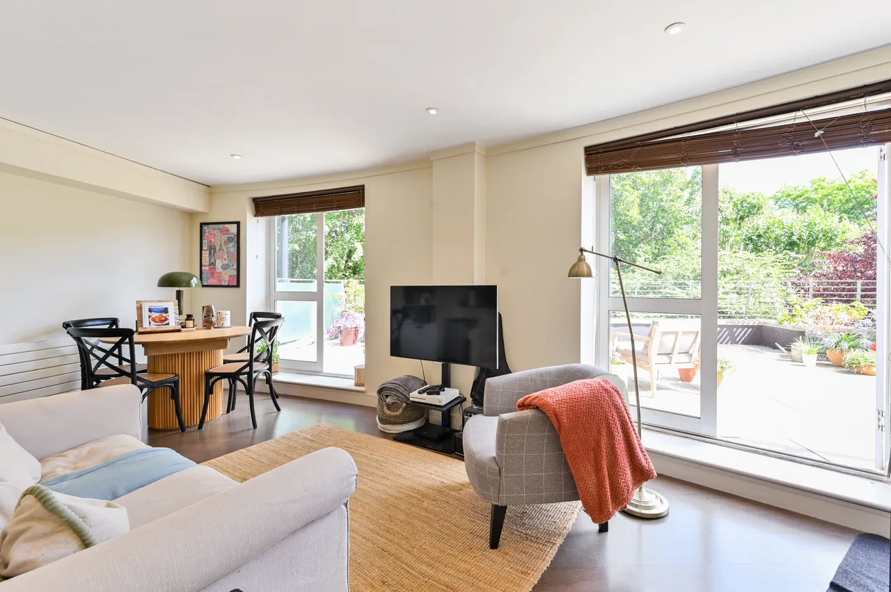 12 Percy Laurie House, 217 Upper Richmond Road, London, photo 2