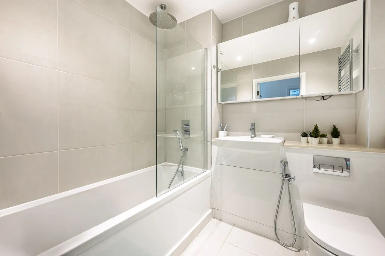 Flat 65, Burnell Building, 1 Wilkinson Close, London, photo 7