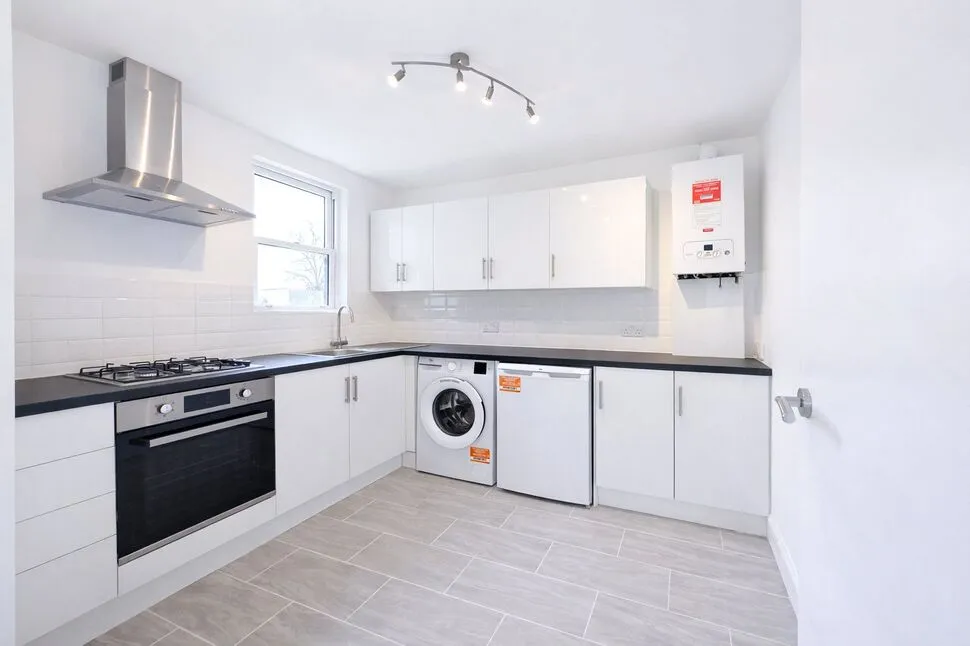 Lee High Road, London, SE13, photo 3