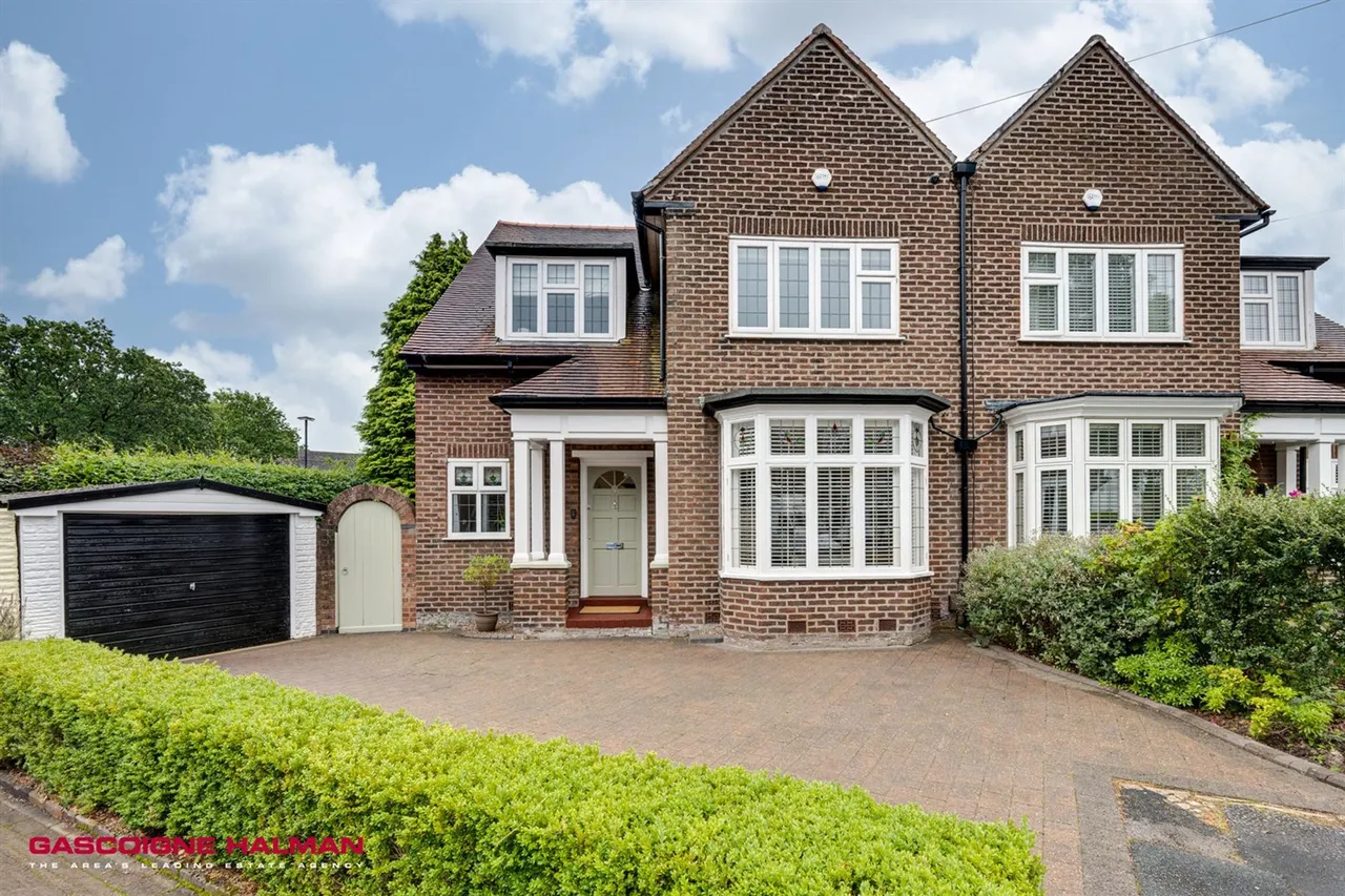 4 bed house for sale, Victoria Close, Stockport