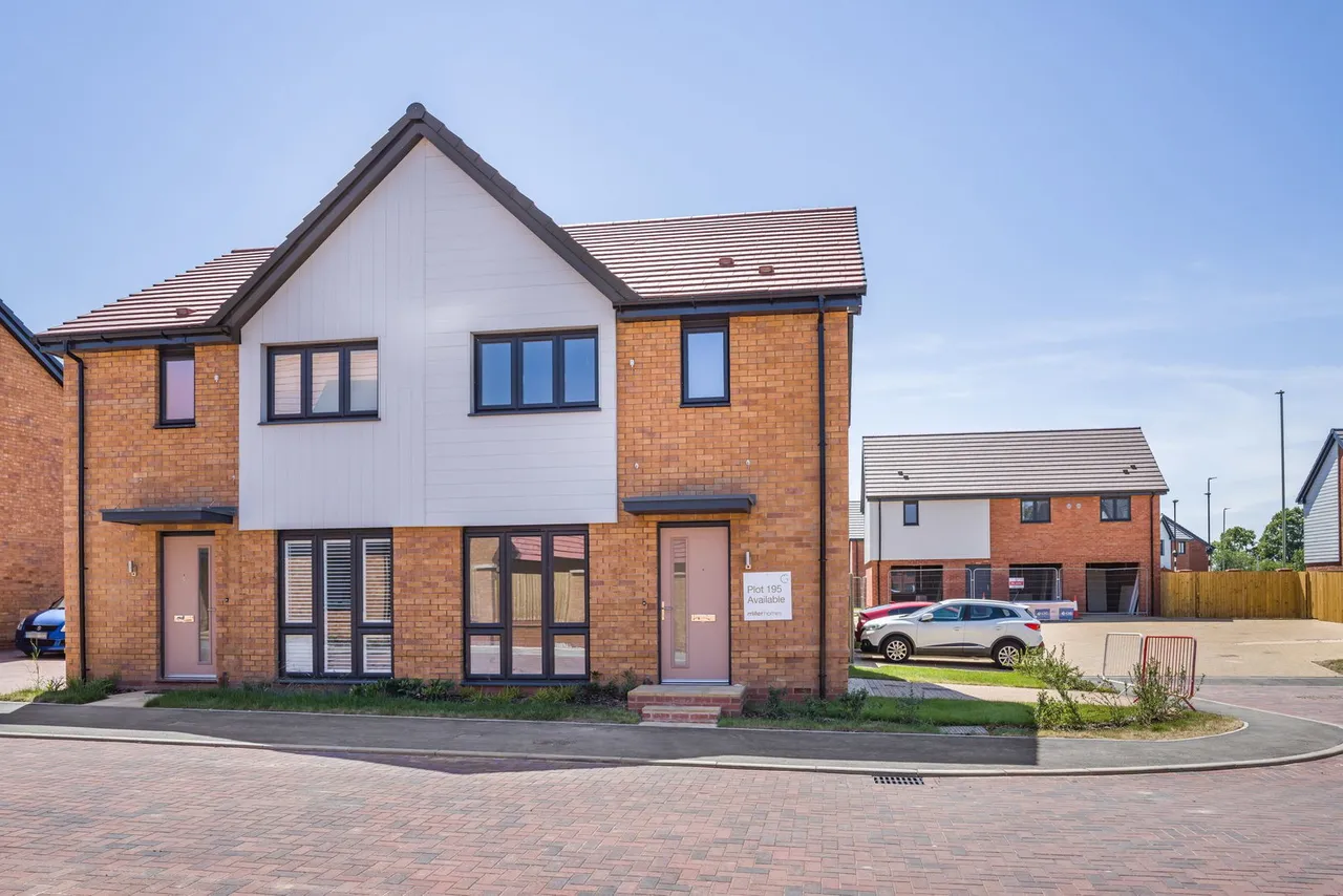 3 bed house for sale, Shurdington Road, Cheltenham, GL53