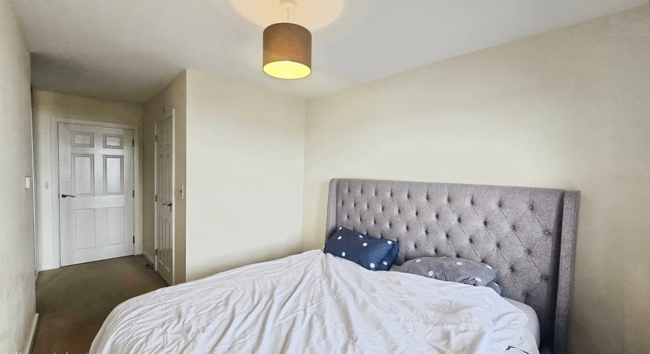 Centrifuge Way, Farnborough, GU14, photo 4
