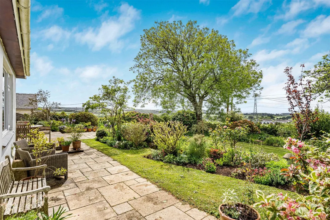 Tregender, Crowlas, Penzance, Cornwall, TR20 8DQ, photo 18