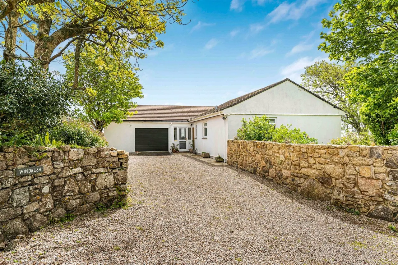 Tregender, Crowlas, Penzance, Cornwall, TR20 8DQ, photo 5