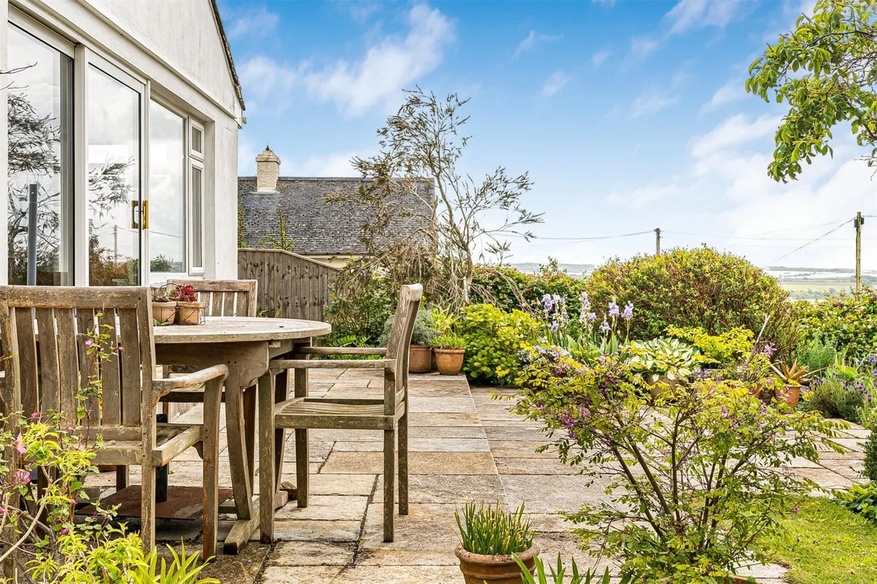 Tregender, Crowlas, Penzance, Cornwall, TR20 8DQ, photo 4