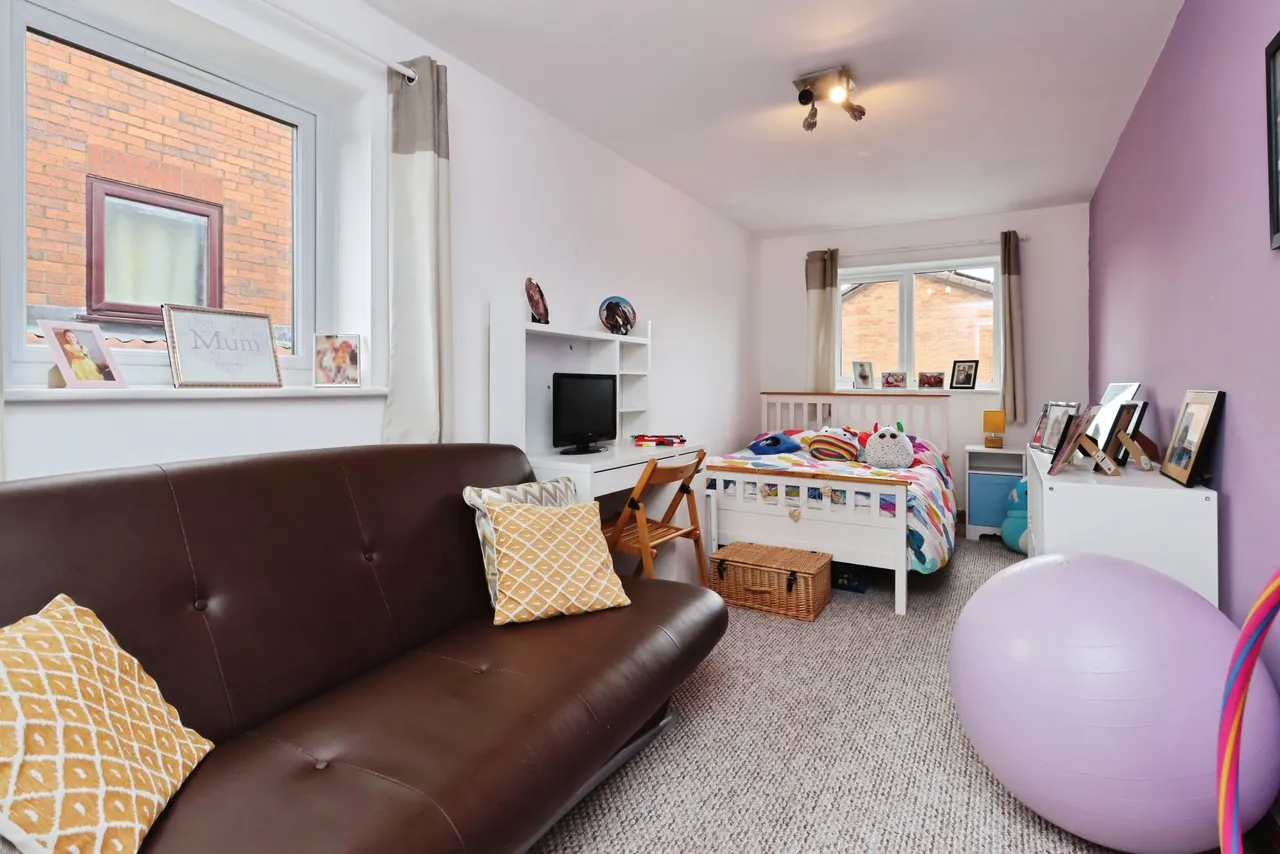 Marsh Meadow Close, Telford, TF1, photo 6