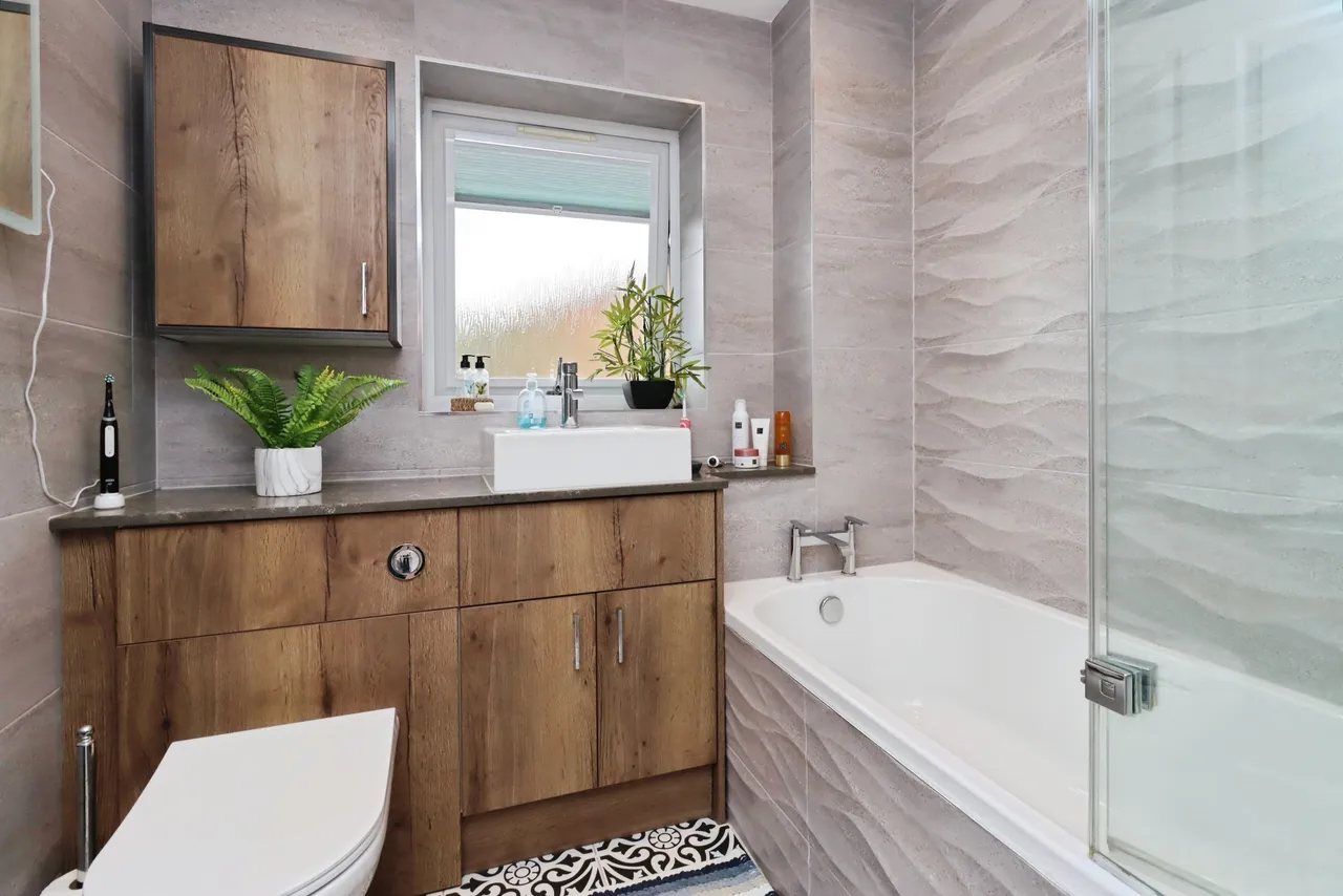 Marsh Meadow Close, Telford, TF1, photo 14