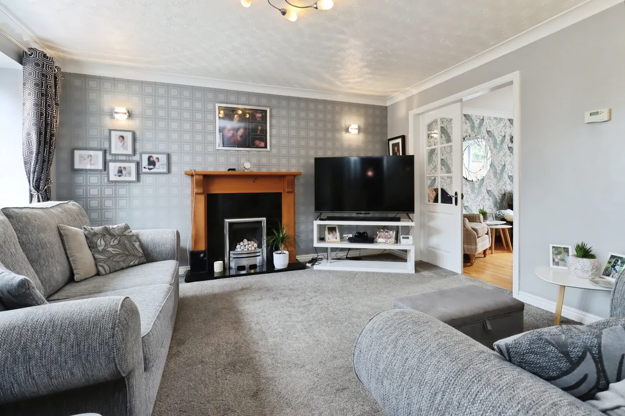 Marsh Meadow Close, Telford, TF1, photo 5