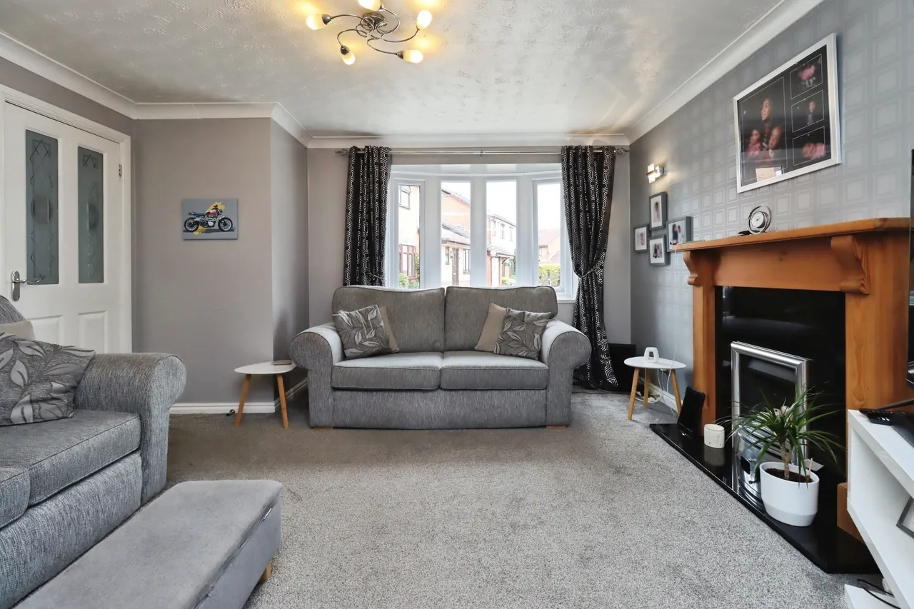 Marsh Meadow Close, Telford, TF1, photo 2