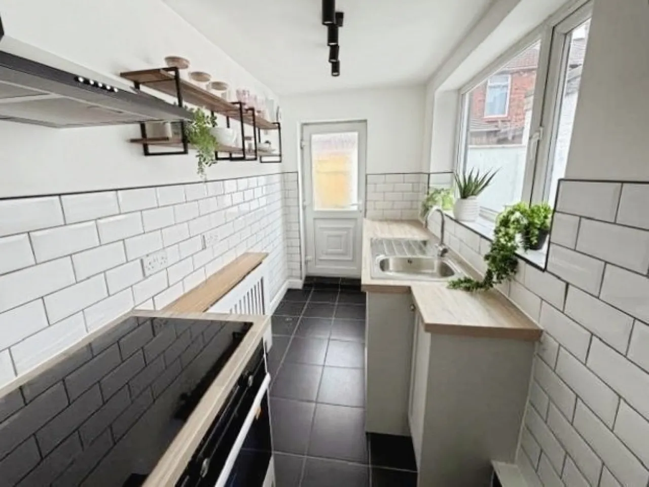 Bartlett Street, Liverpool, L15, photo 3