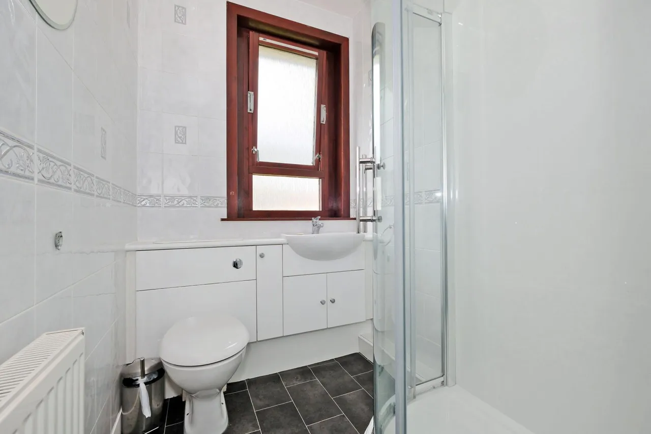Rosehill Avenue, Rosehill, AB24, photo 11