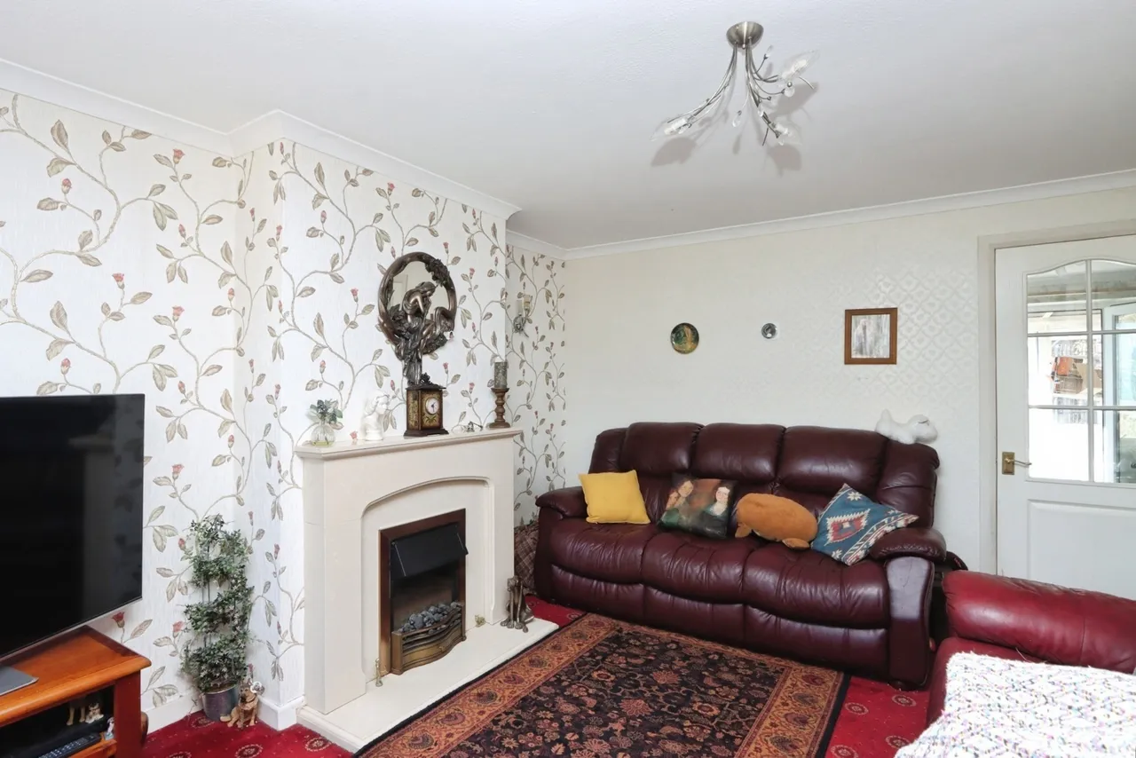 School Lane, Norton, S8, photo 5