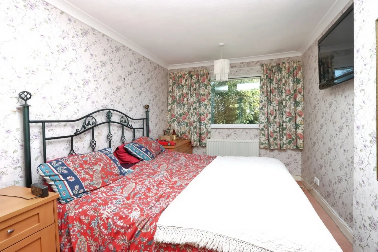 School Lane, Norton, S8, photo 10